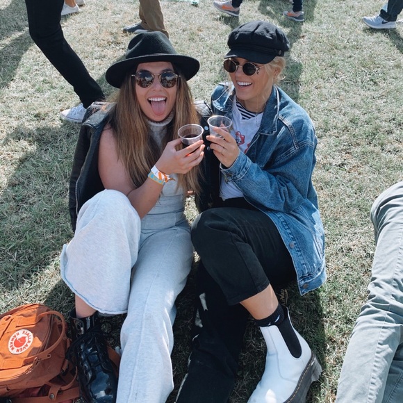 Levi Oversized Jacket - Picture 4 of 4